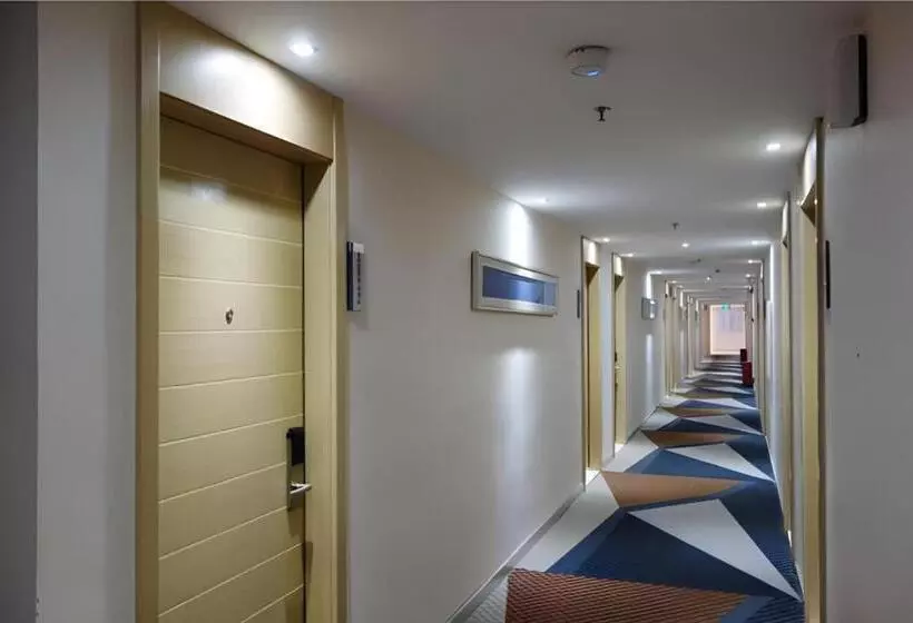 Hotelli City Comfort Inn Foshan Shunde Chencun Metro Station High Speed Railway South Station