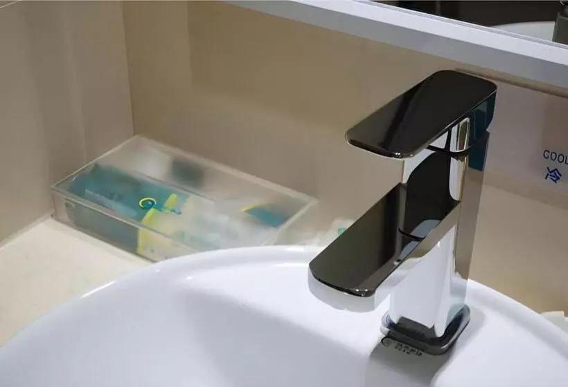 Hotelli City Comfort Inn Foshan Shunde Chencun Metro Station High Speed Railway South Station