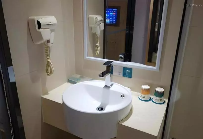 Hotelli City Comfort Inn Foshan Shunde Chencun Metro Station High Speed Railway South Station