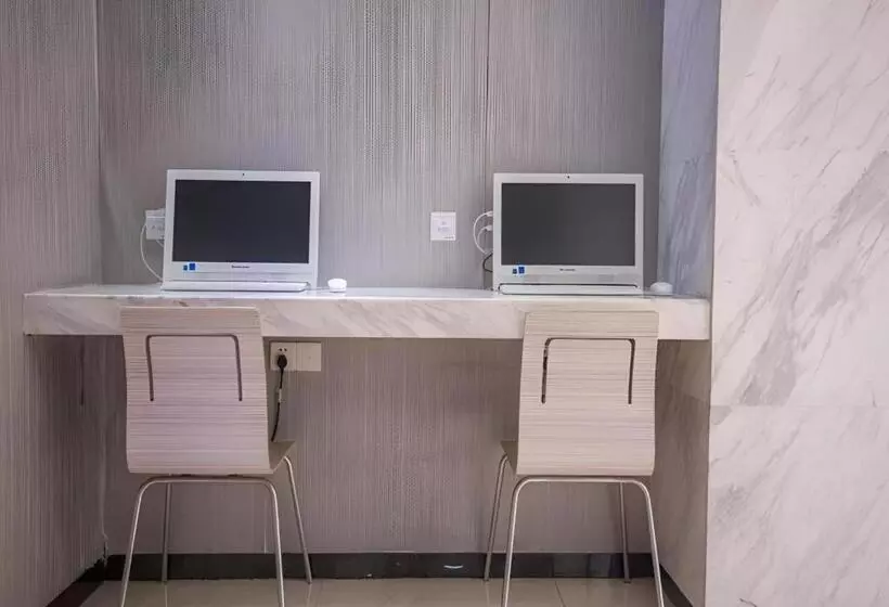 هتل City Comfort Inn Huizhou Danshui High Speed Railway Huiyang Station