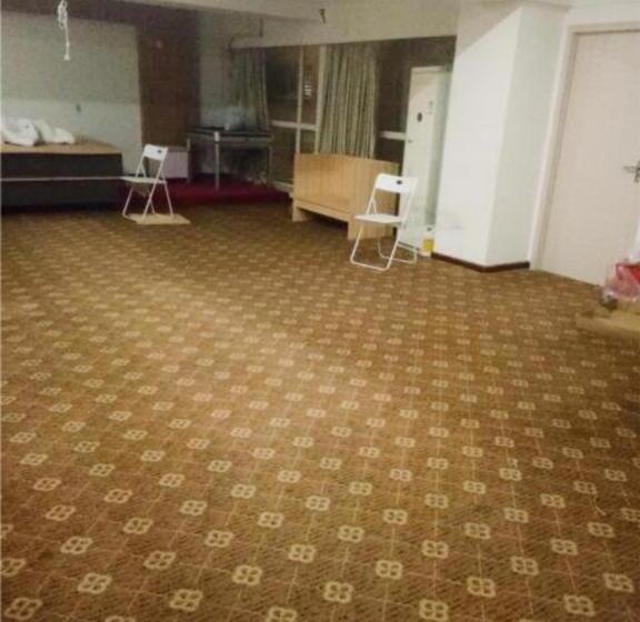 בית מלון כפרי Jtour Inn Wuhan Hankou Railway East Plaza