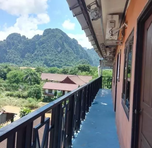 هتل Leng Saysana Guesthouse