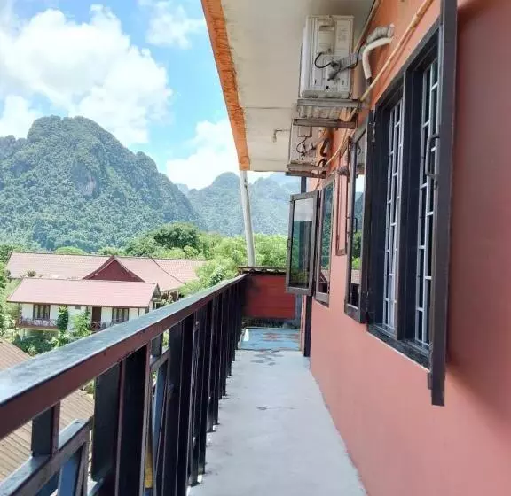 هتل Leng Saysana Guesthouse