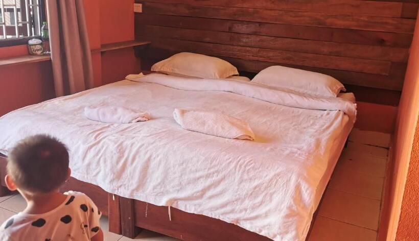 Hotel Leng Saysana Guesthouse