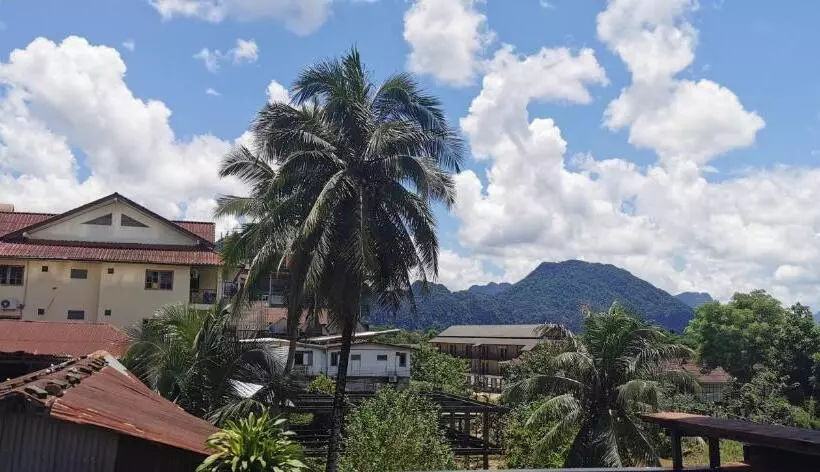 هتل Leng Saysana Guesthouse