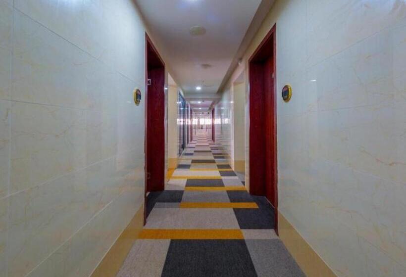 Shell Hotel Nanjing Mingfa Square Metro Station