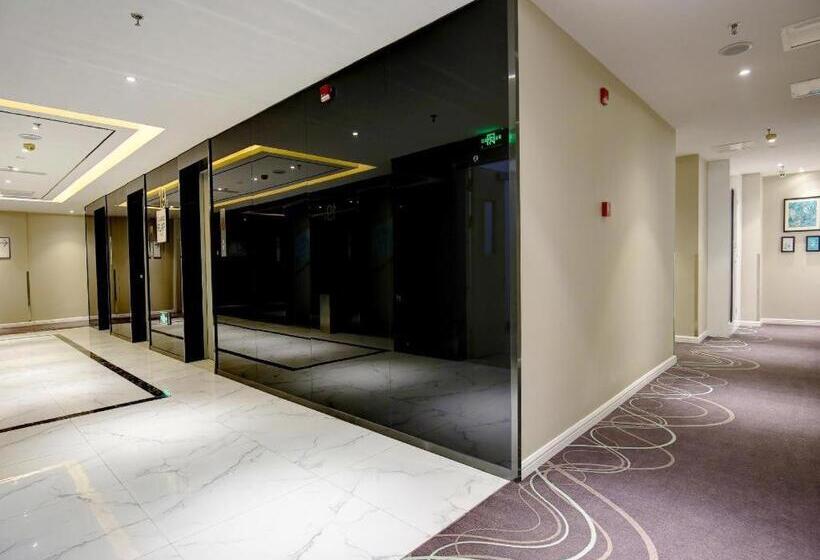 Xana Hotelle Chengdu Dafeng Huirong Plaza Longhu Street