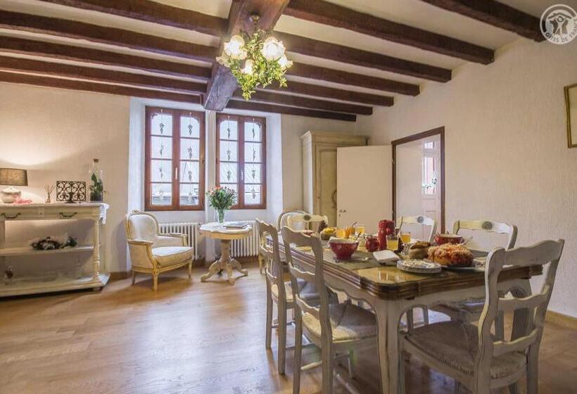 تختخواب و صبحانه Chez Sylvie Et Guy