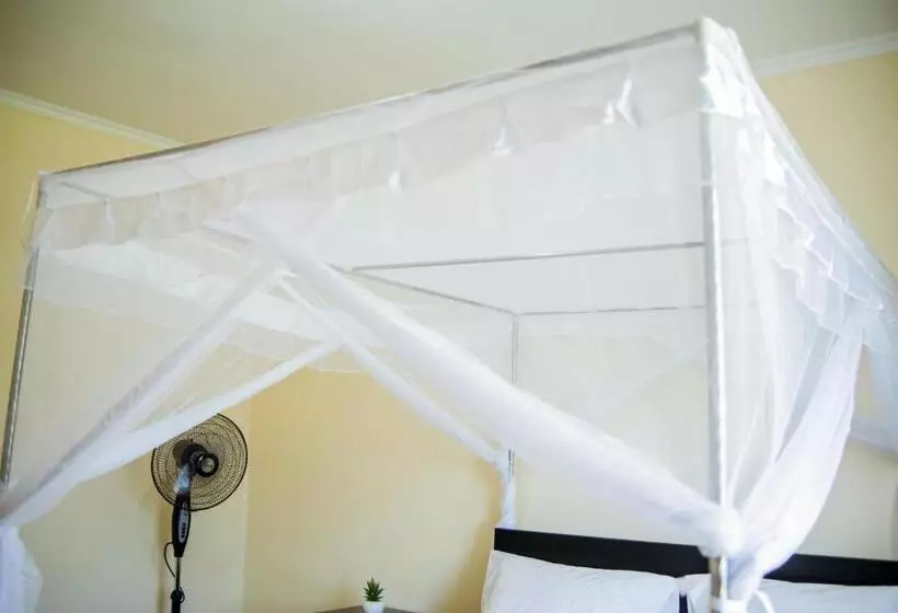 تختخواب و صبحانه The Residence