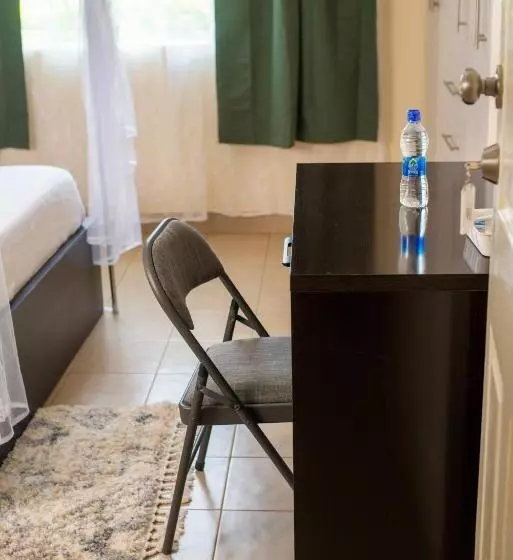 تختخواب و صبحانه The Residence