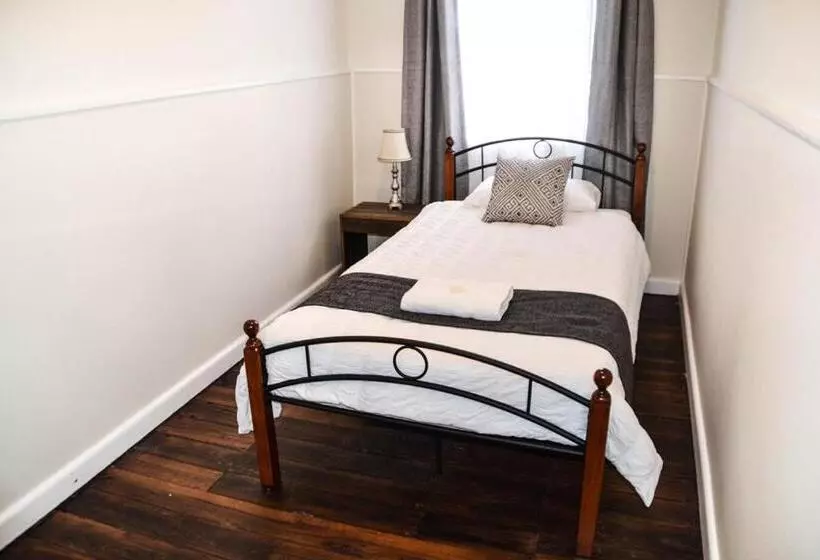 Hotelli George Iv Inn