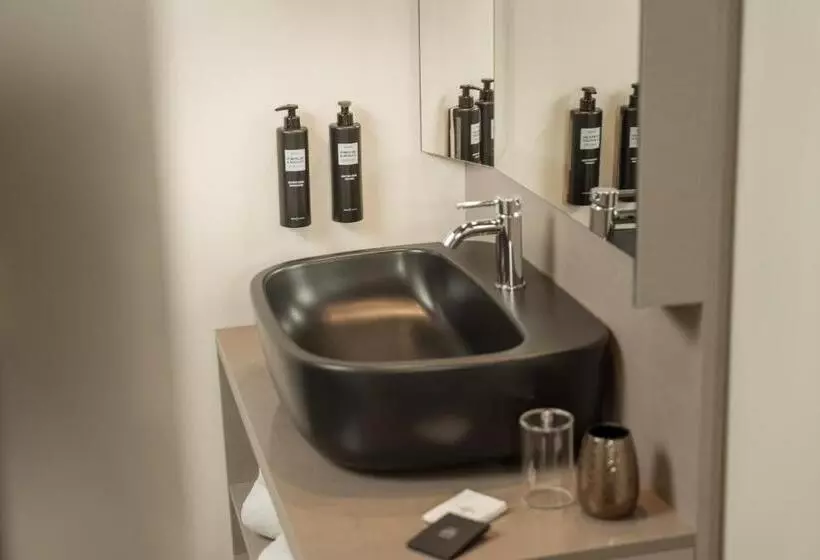 Wanderlust Hotel Suite & Spa Bardolino, Lago Di Garda Verona