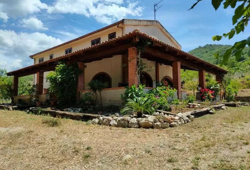 ベッドアンドブレックファースト Azienda Agrituristica Verdevalle