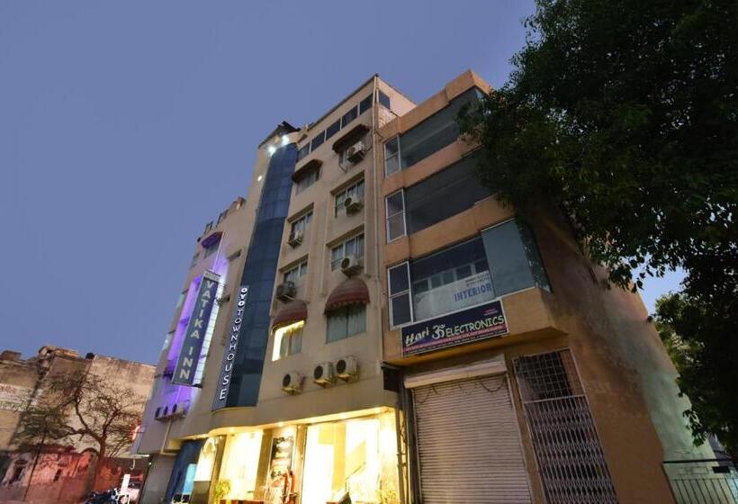 בית מלון כפרי Super Townhouse Fateh Sagar Formerly Vatika Inn