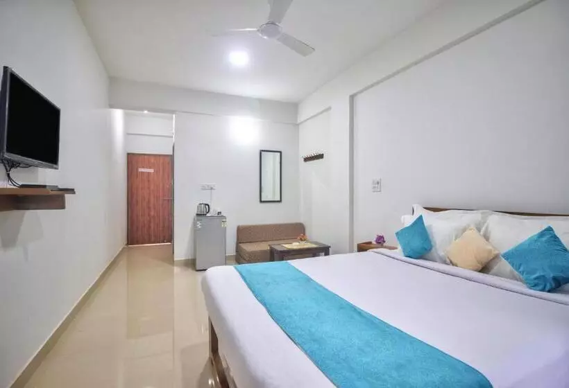 هتل Explorer Calangute