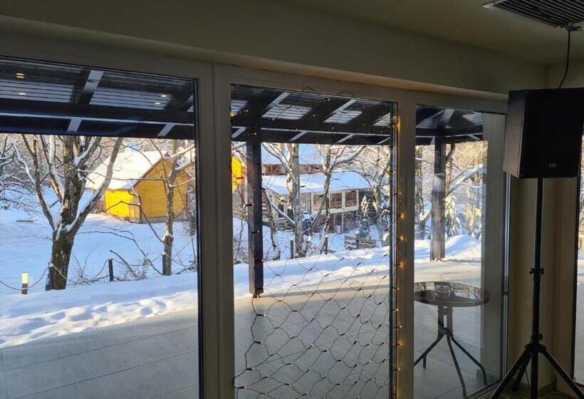 پانسیون Beconia Riverside