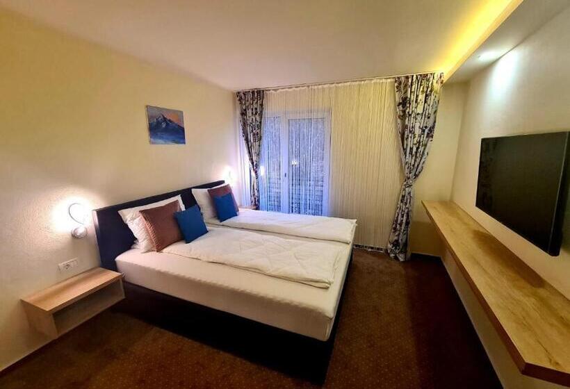 پانسیون Beconia Riverside