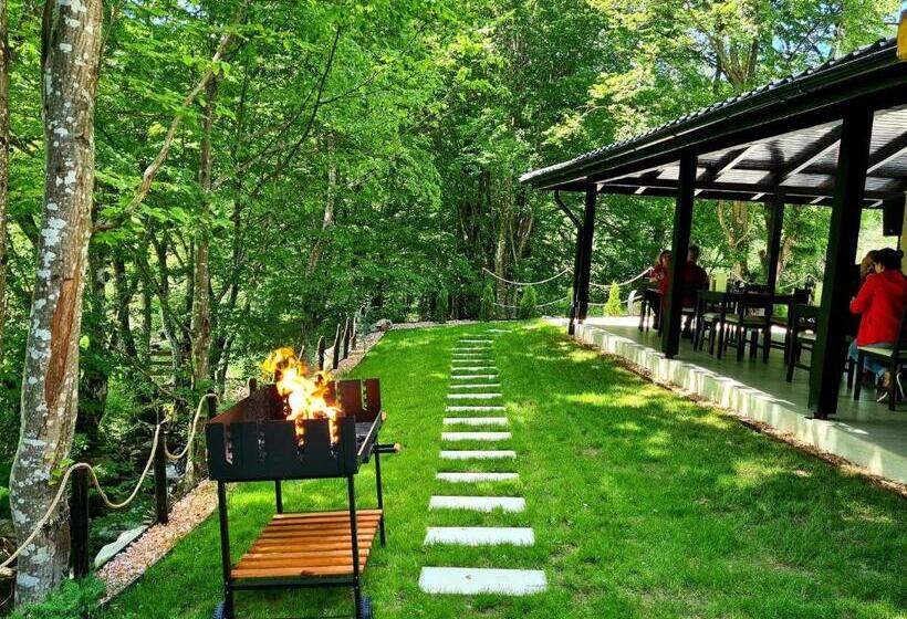 پانسیون Beconia Riverside