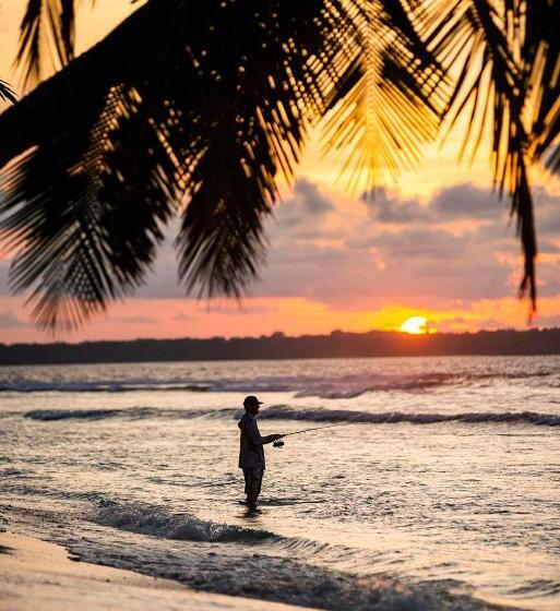 بنسيون Pinang Island   Private Island Sea View Bungalows