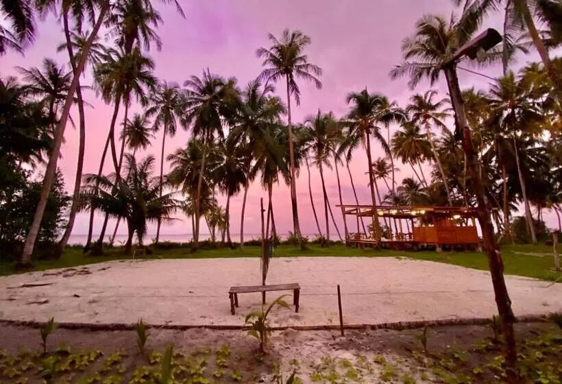 ペンション Pinang Island   Private Island Sea View Bungalows