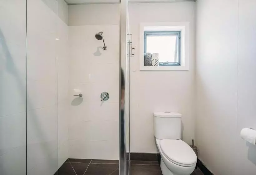 Vineyard Views At Shiraz Republic