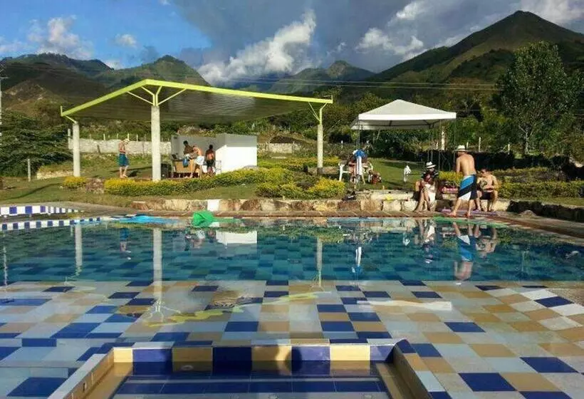 ホテル Encantadora Finca Con Viñedos En Rivera Rnt 92367