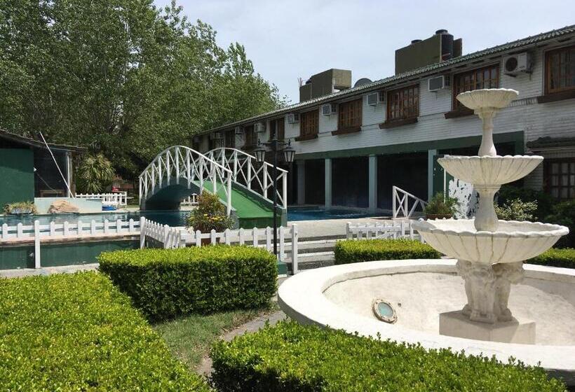 בית מלון כפרי La Fontaine