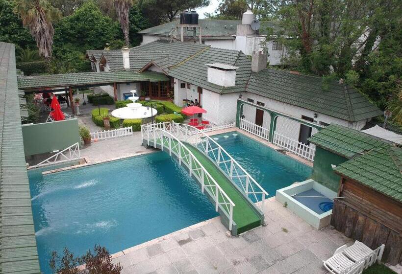 בית מלון כפרי La Fontaine