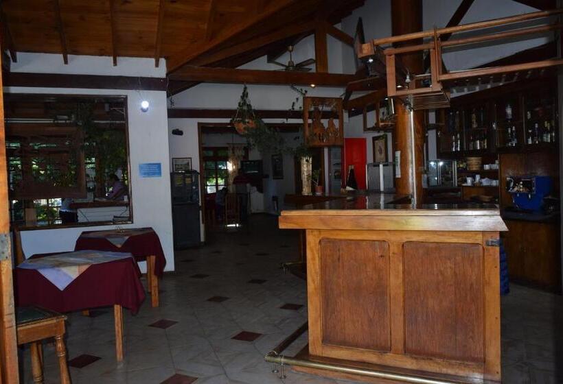 בית מלון כפרי La Fontaine