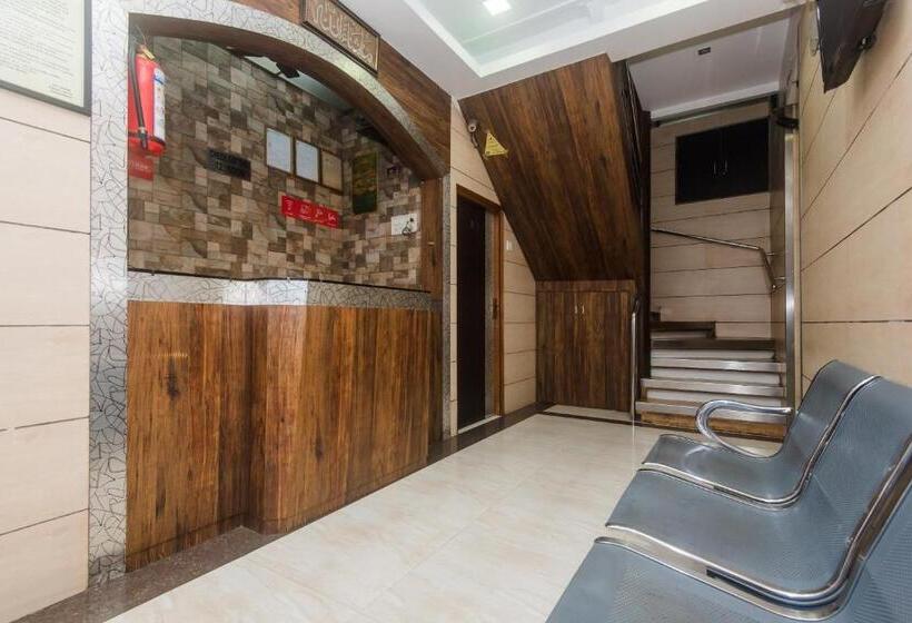 Oyo Flagship Hotel Kamal