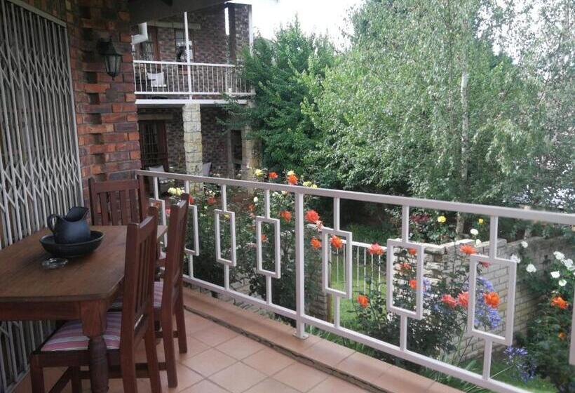 ペンション Clarens Cottages