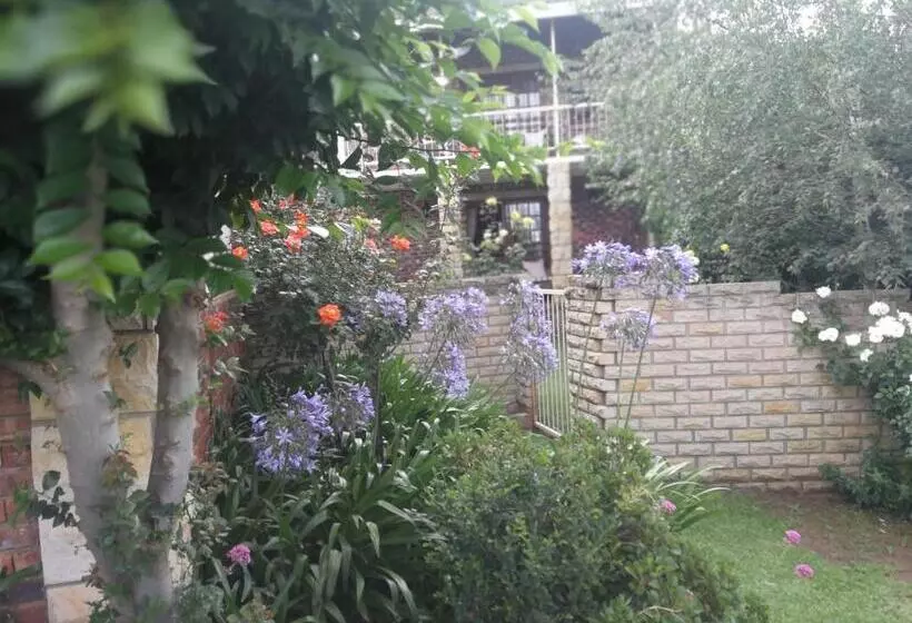 Majatalo Clarens Cottages