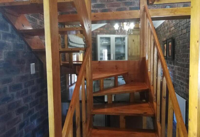 ペンション Clarens Cottages