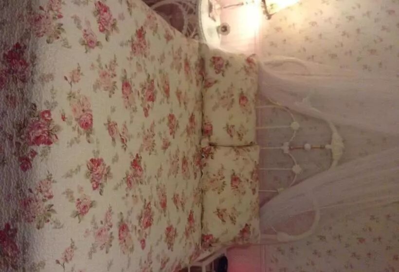 Aamiaismajoitus (B&B) Gite La Tourelle Du Cap