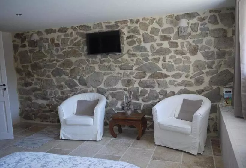 Aamiaismajoitus (B&B) La Maison Dans Les Nuages