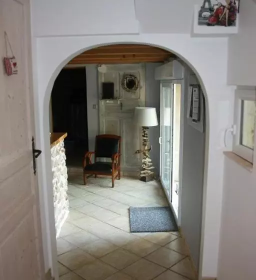 Aamiaismajoitus (B&B) La Maison Dans Les Nuages