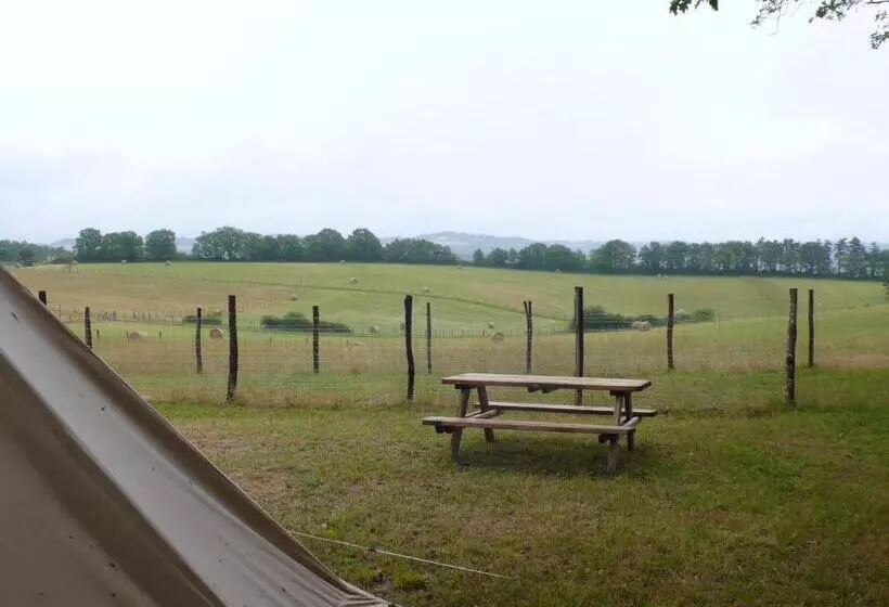 ホテル Alpagas Du Quercy