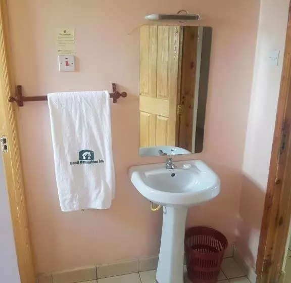 هتل Good Samaritan Inn