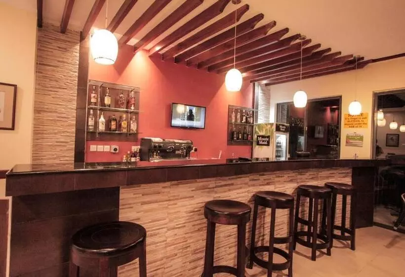 هتل Vittoria Suites