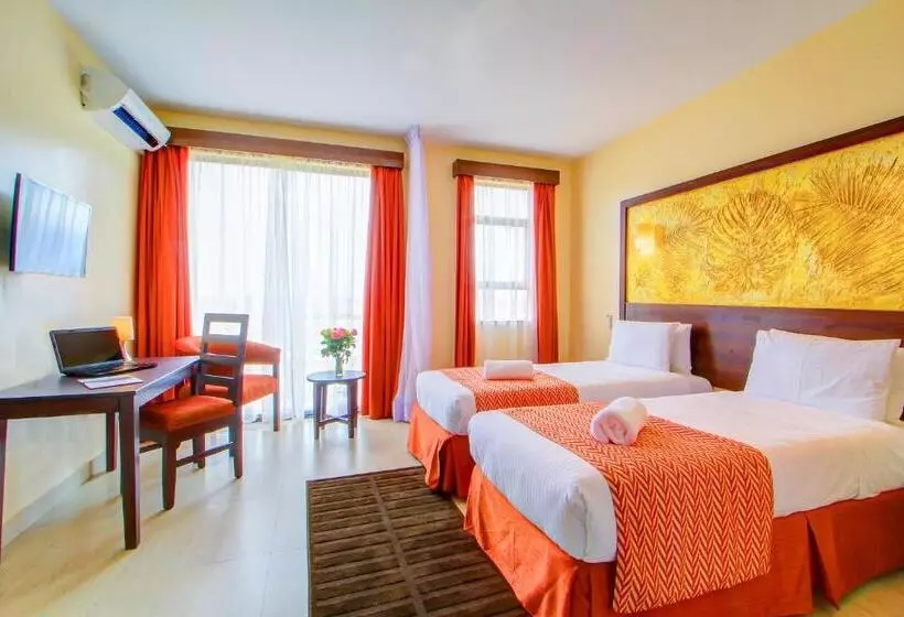 هتل Vittoria Suites