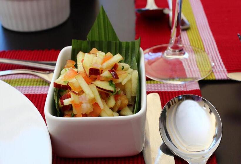 هتل Vittoria Suites