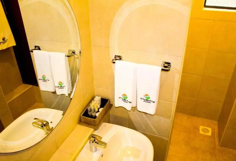 هتل Vittoria Suites