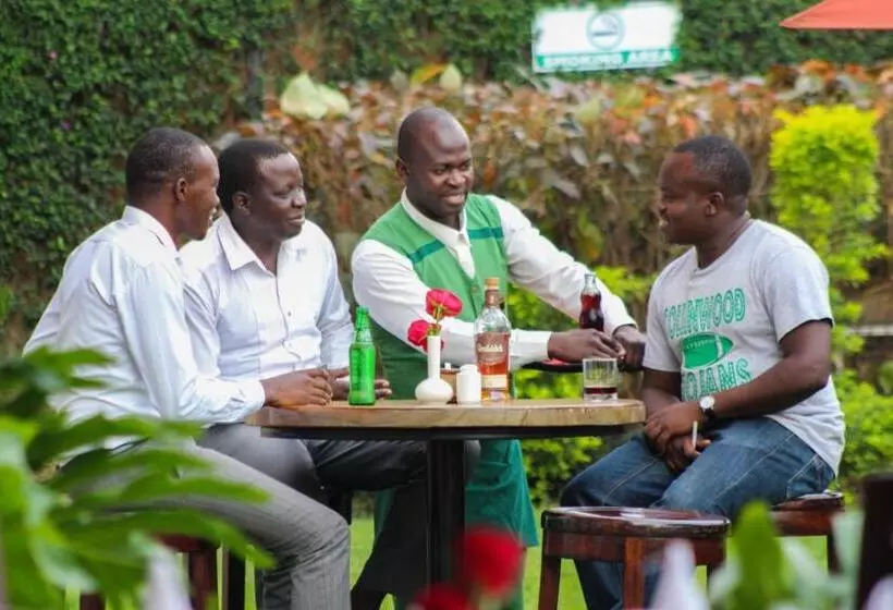 هتل Vittoria Suites