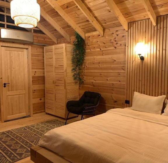 פנסיון Casa Gorjeana Complex Agroturistic