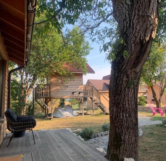 פנסיון Casa Gorjeana Complex Agroturistic