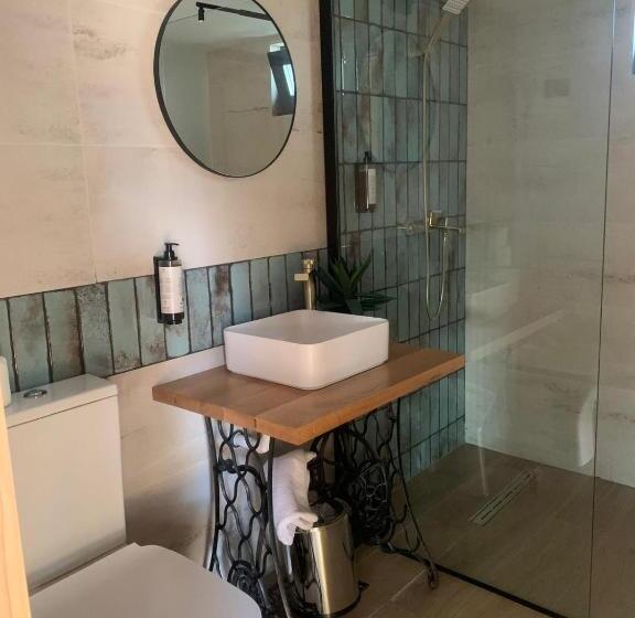 פנסיון Casa Gorjeana Complex Agroturistic