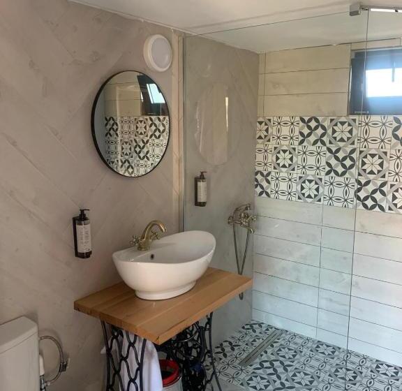 פנסיון Casa Gorjeana Complex Agroturistic