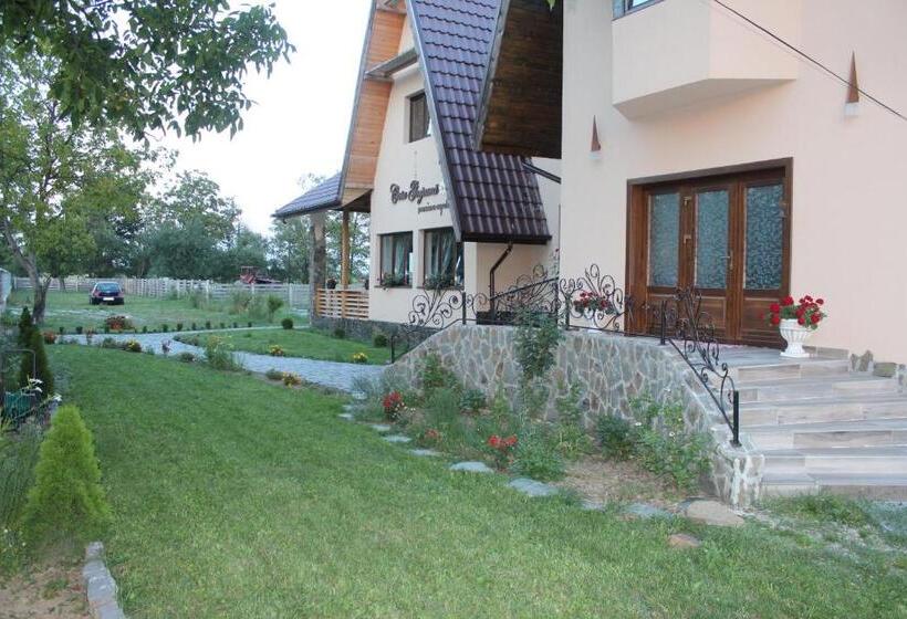 פנסיון Casa Gorjeana Complex Agroturistic