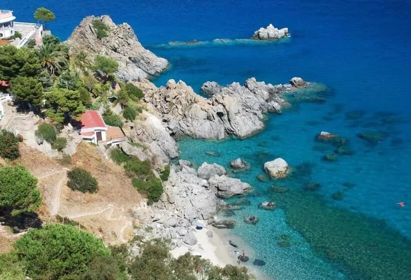 ペンション Costa Degli Aranci Rooms