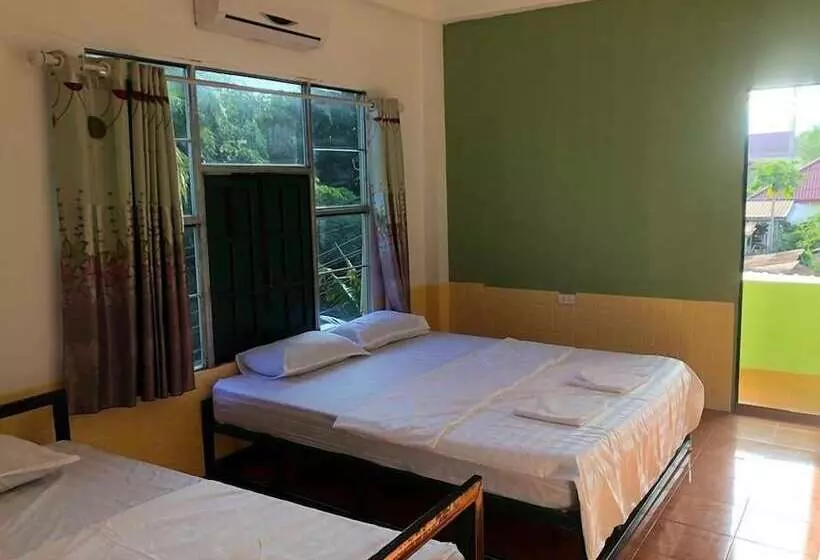 هاستل Army Barracks Guesthouse